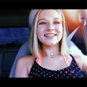 Meet your Posher, Emily